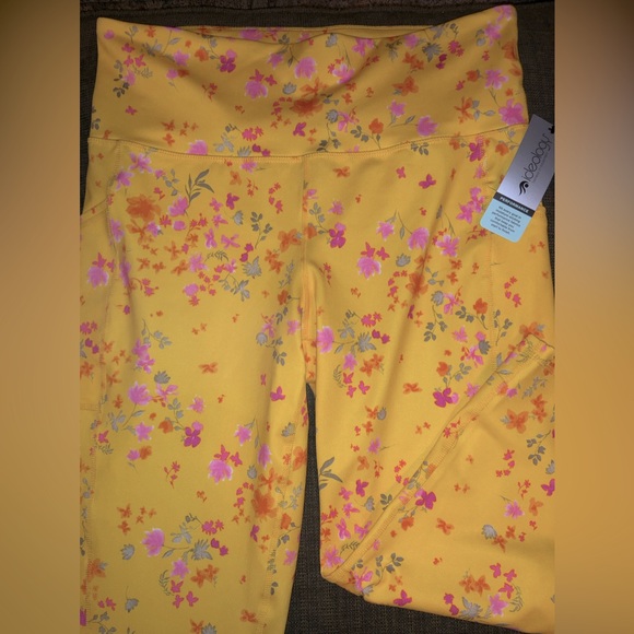 NWT Ideology Performance Cropped Leggings Pansy Lemon Yellow Floral Sz XL - Picture 8 of 11